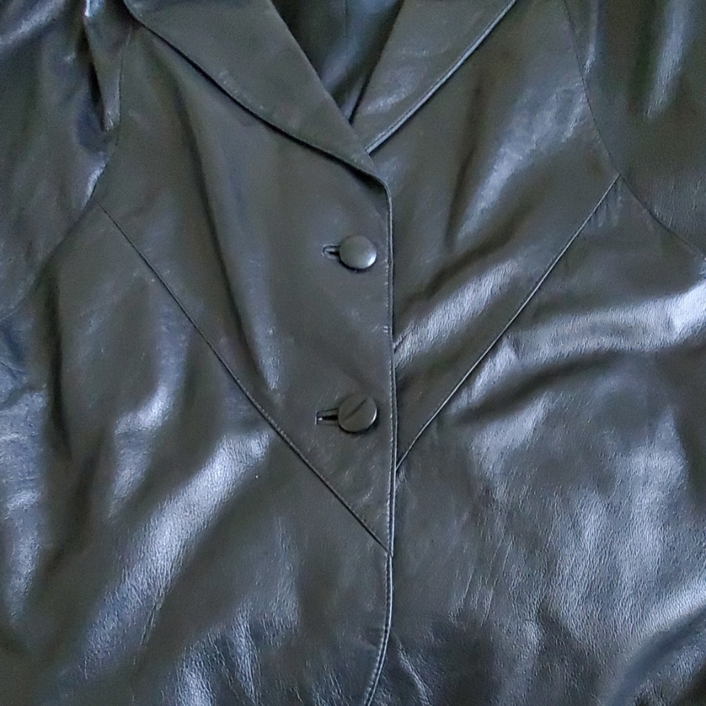 Leather Jacket - Picture 6 of 7